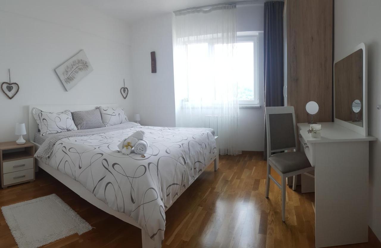 Fantasy Apartment Тузла Екстериор снимка